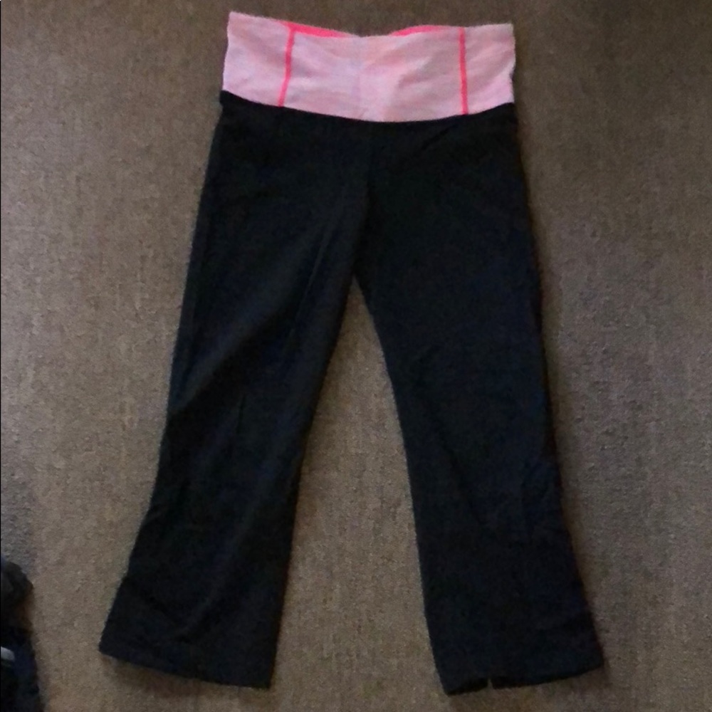 Lululemon size 4 crops